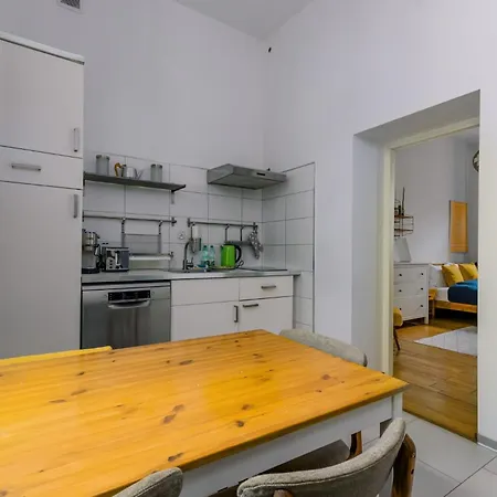 Apartment Plac Grunwaldzki Cosy By Bookinghost *